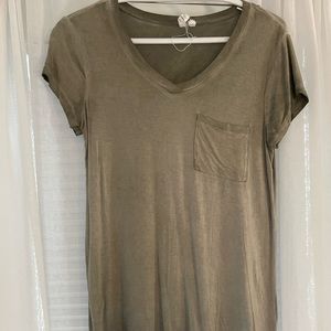 Cable and Gauge - Size S Pocket Tee